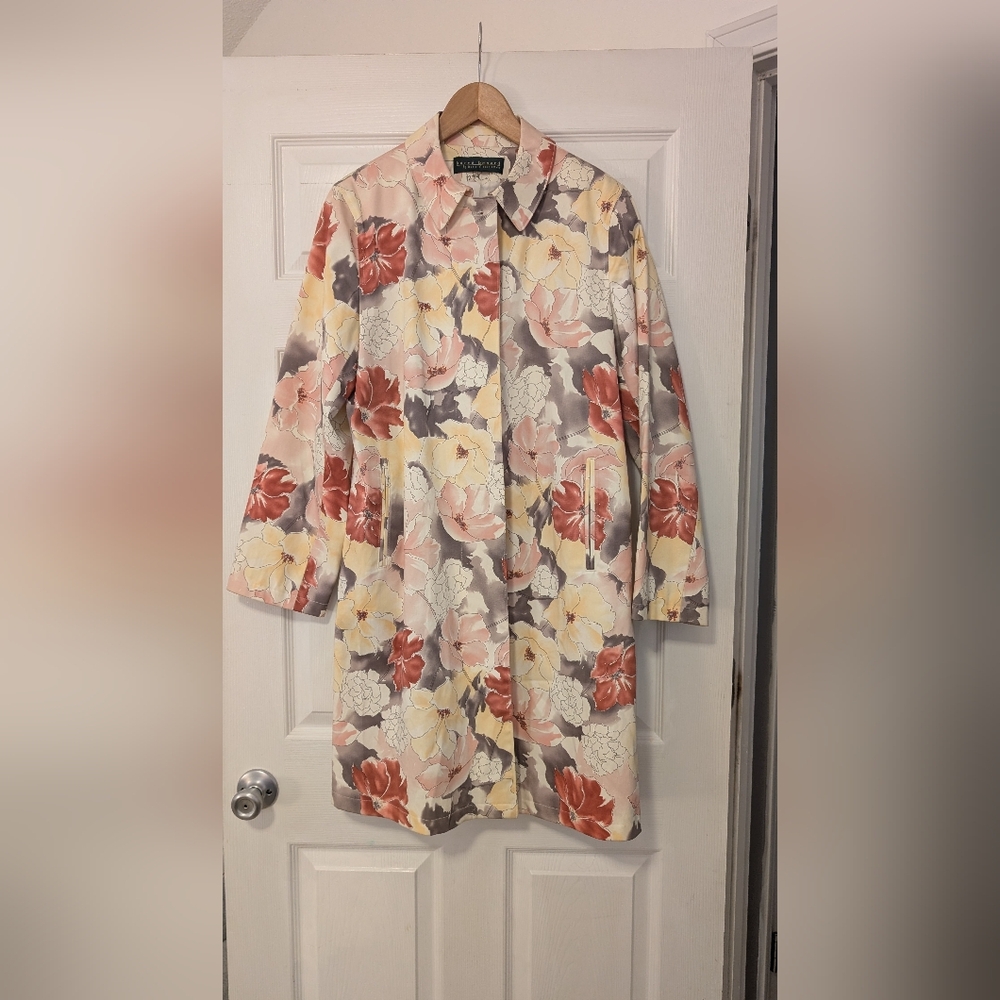 Harve Benard Water Repellent Women's Trench Coat - Floral Red and Yellow